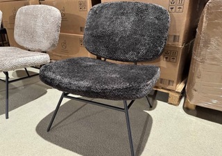 Fauteuil, zwart stof, zwart metalen onderstel